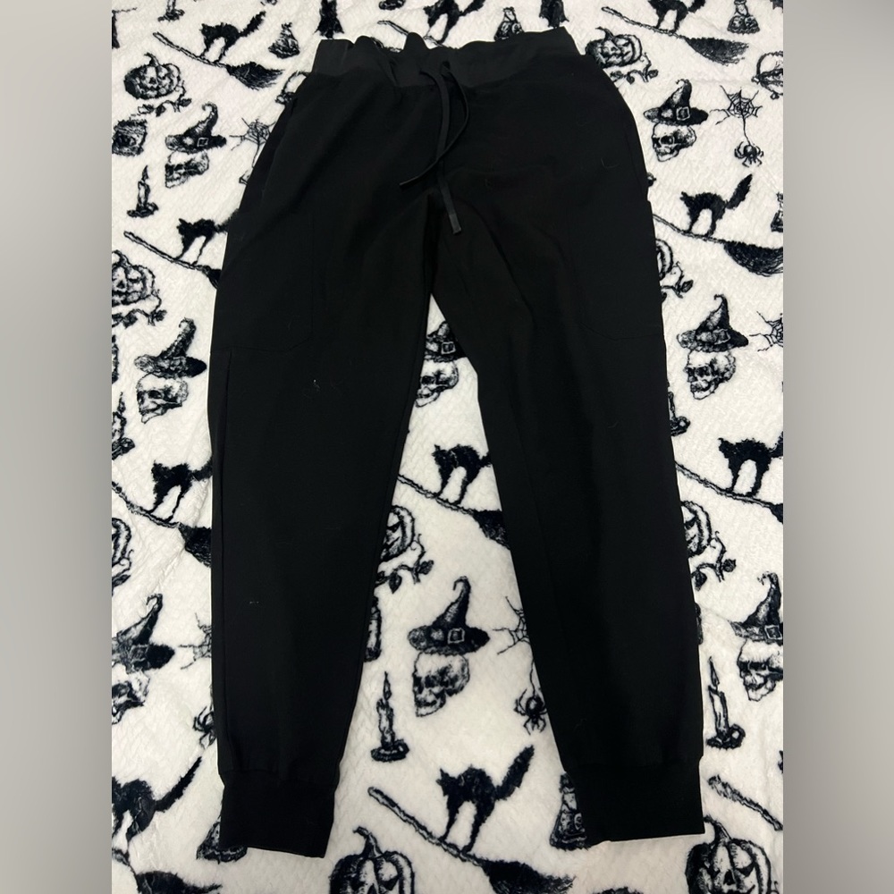 MANDALA Scrub Pants (Medium - Joggers - Black)